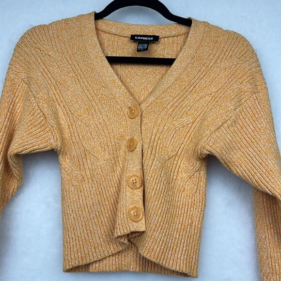 Express KNITTED BUTTON-FRONT CARDIGAN CROPPED CABLE SWEATER SZ XS - Picture 5 of 9